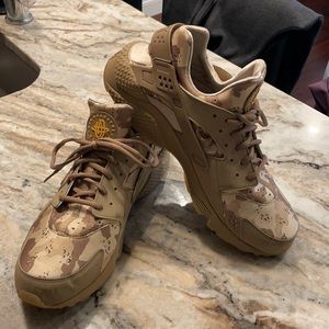 Nike Huarache size 13